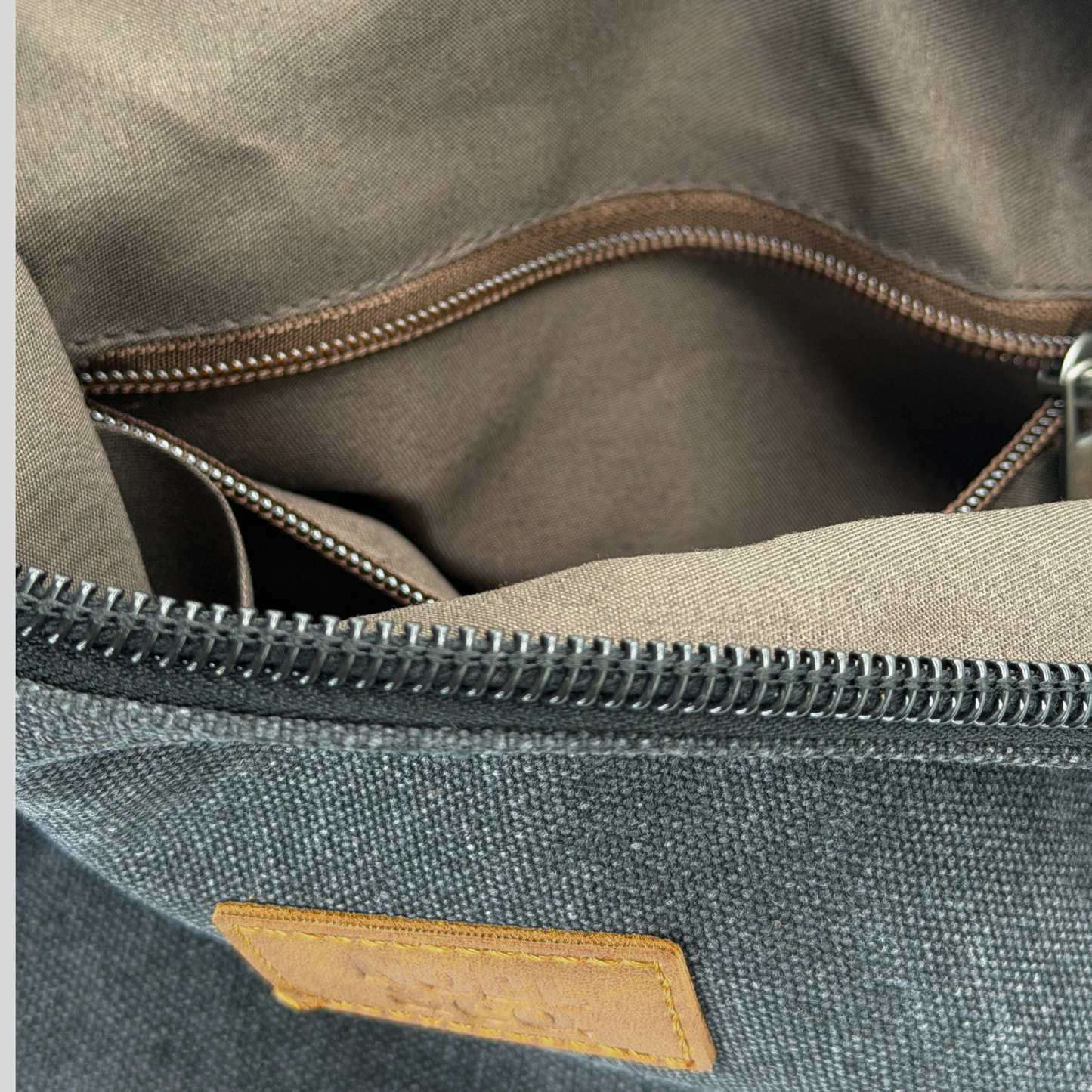 Trousse de toilette en toile Noir