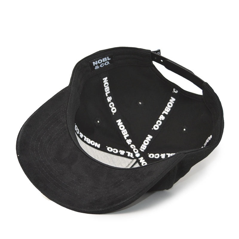 Casquette courbé – Suède Noir